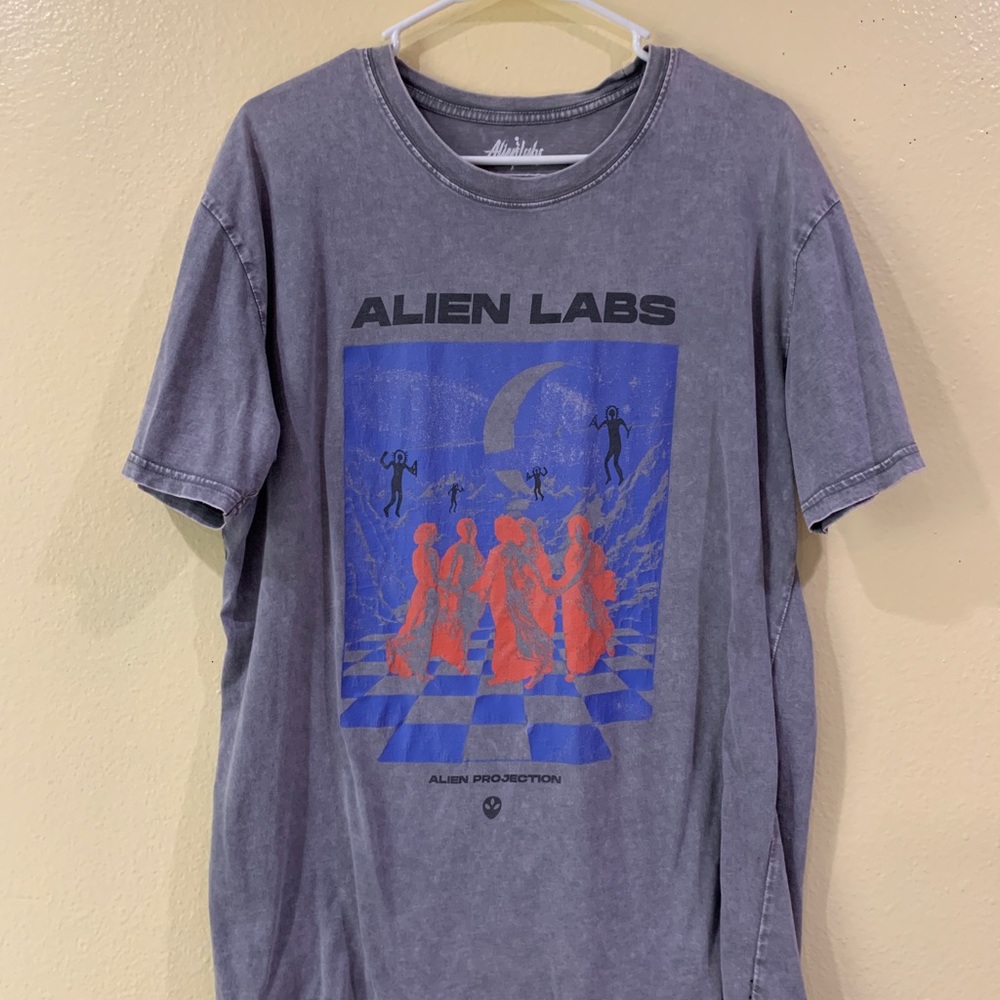 Alien Labs “Alien Projection” Tee L